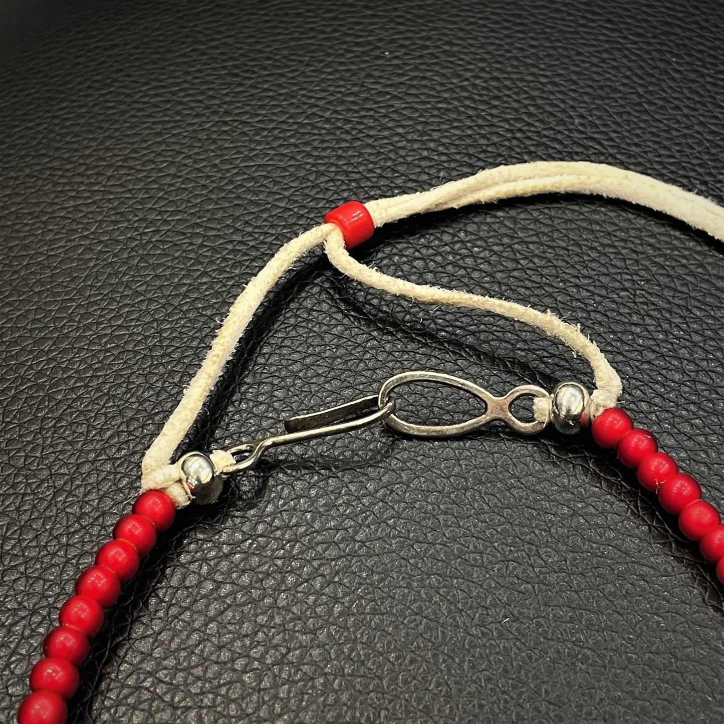 Goros Silver Top Feather (Left) (Xl) & Antique Red Beads Setup